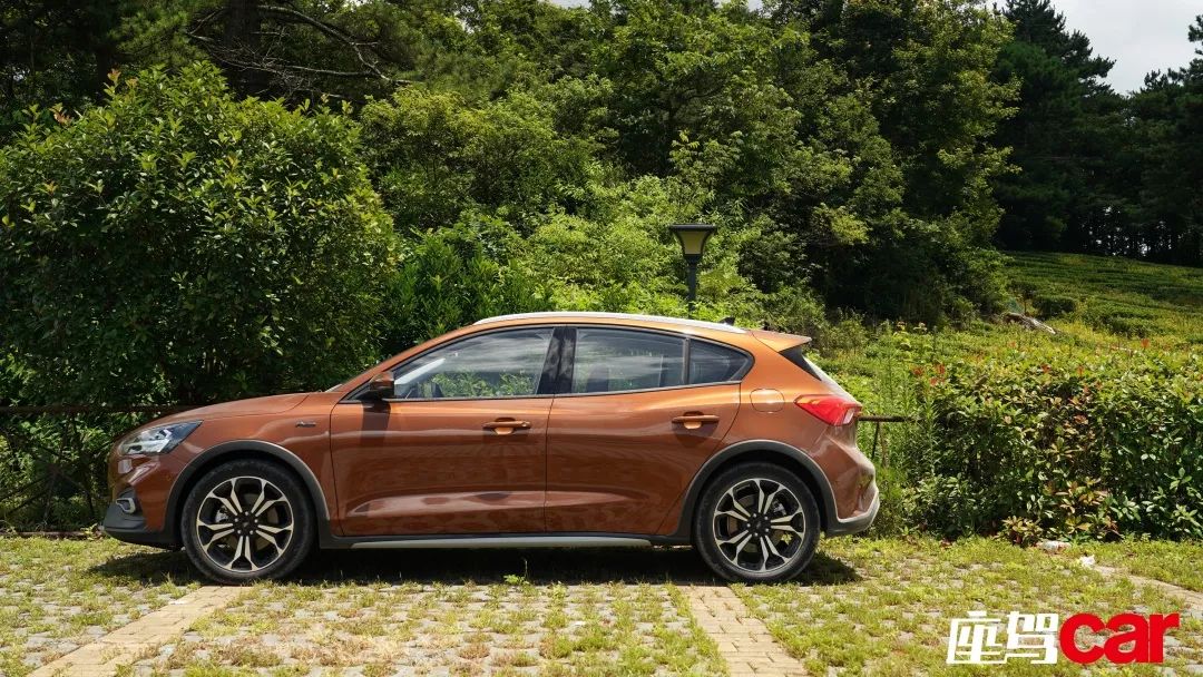 福特福克斯suv落地价,福特新款suvsport