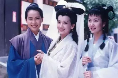 暴露你年纪的时候到了,暴露你的年龄的时候到了