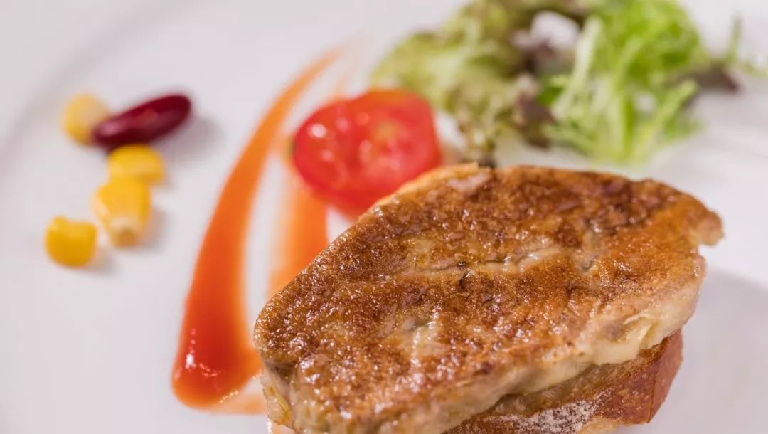 超豪华星级体验自助!129元即可体验360°江景环绕