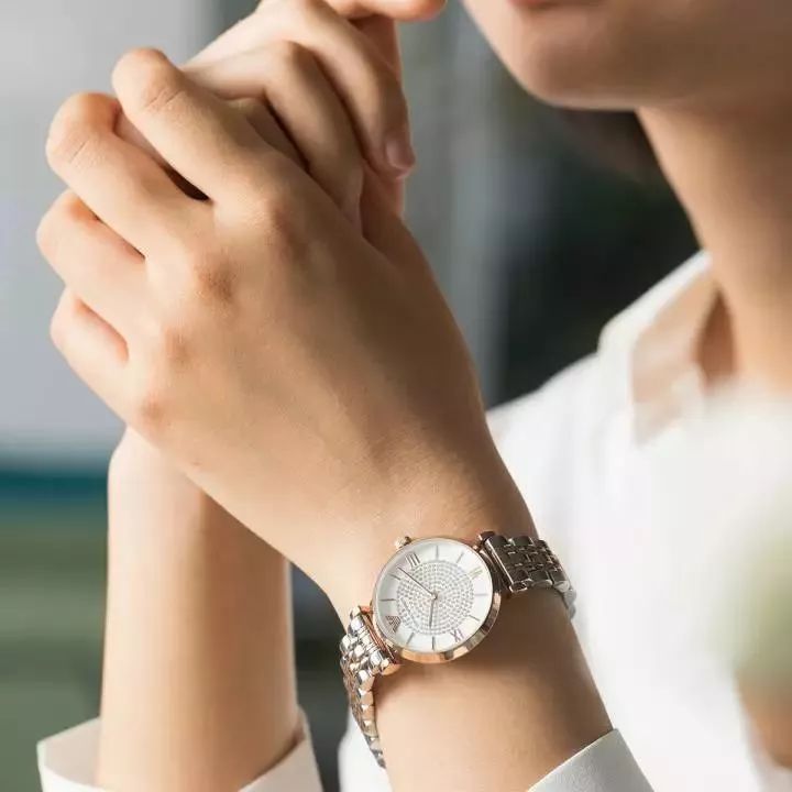 金廷祐的手表,杨祐宁的手表