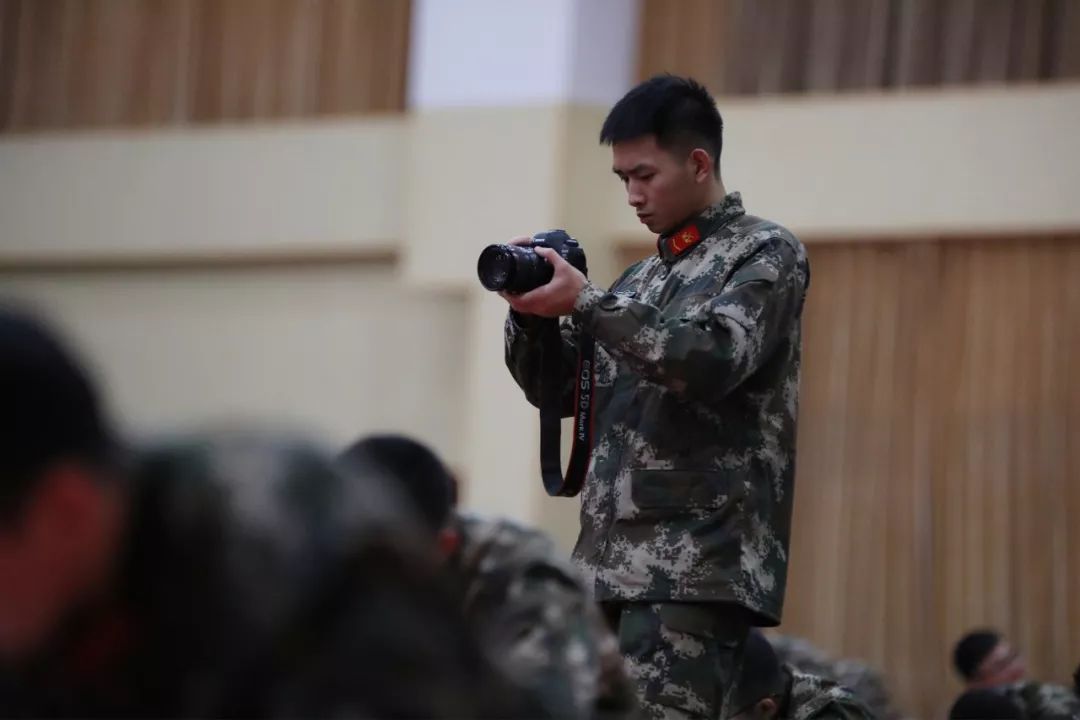 军营之星新兵,军旅生涯结束新的岗位启航