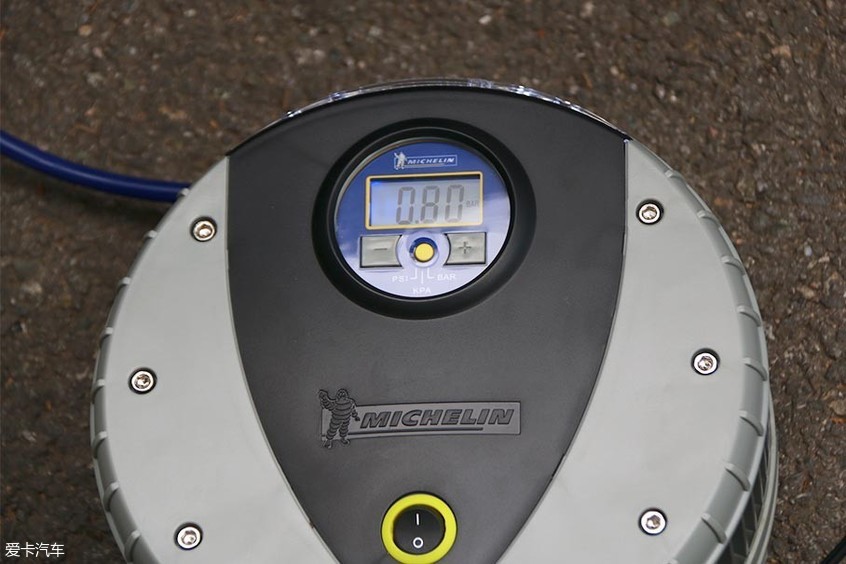 车载充气泵固特异和米其林哪个好,固特异米其林与倍思充气泵哪个好