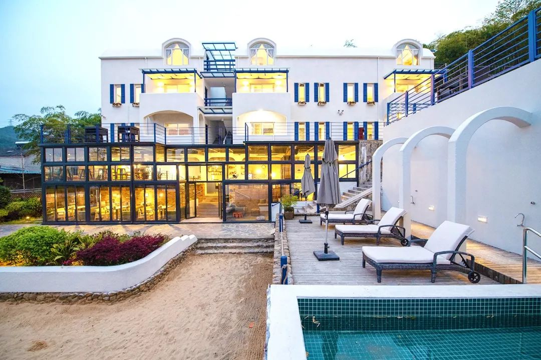 自驾游12个人住民宿,住200左右民宿3天1500左右