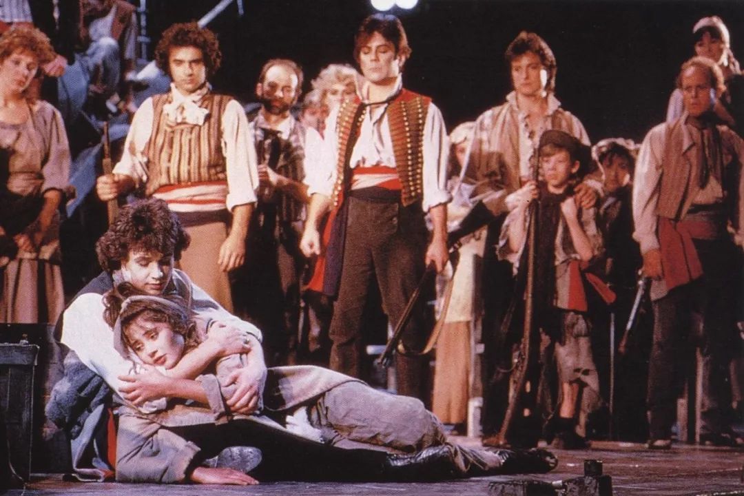 在家也能欣赏音乐剧！我们为你准备了一生必看的40部经典