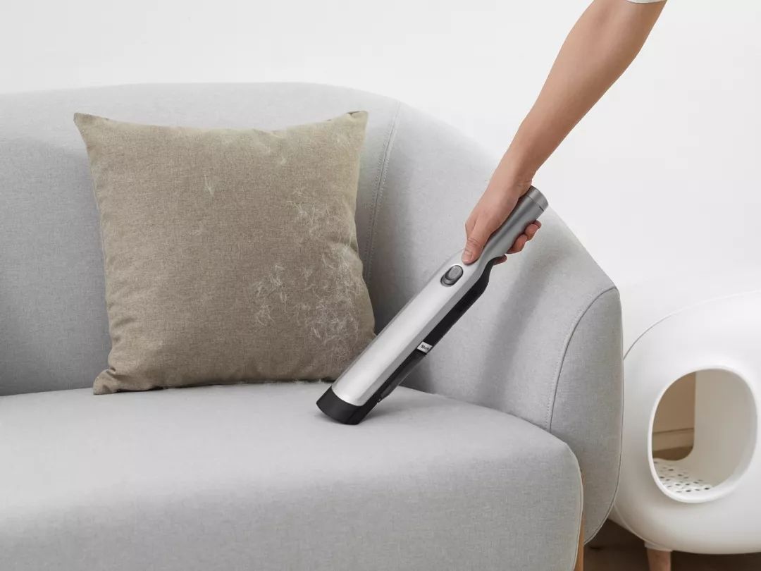 这个吸尘器超轻、迷你、吸力强,哪都能吸丨界界好物馆