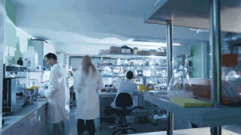 国货，你变了！这个平价“小灯泡”，白到情敌都发慌