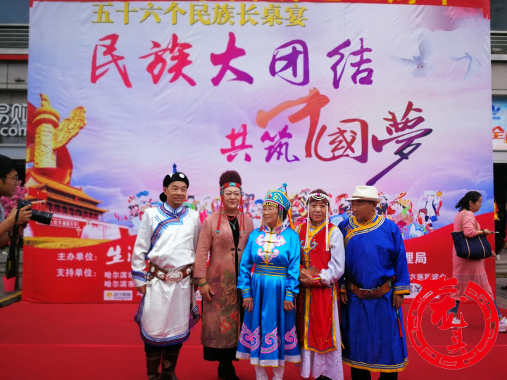 庆祝新中国成立70周年繁荣昌盛,庆祝新中国成立70周年新华网