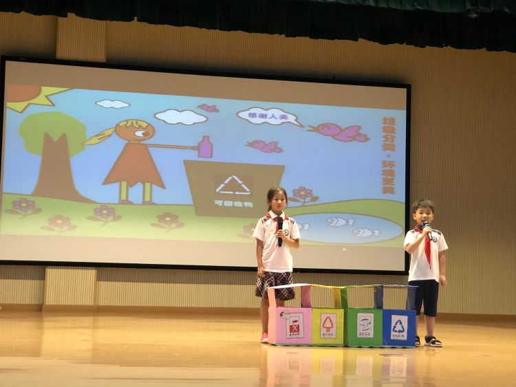 开学交作业，创意垃圾桶太吸睛