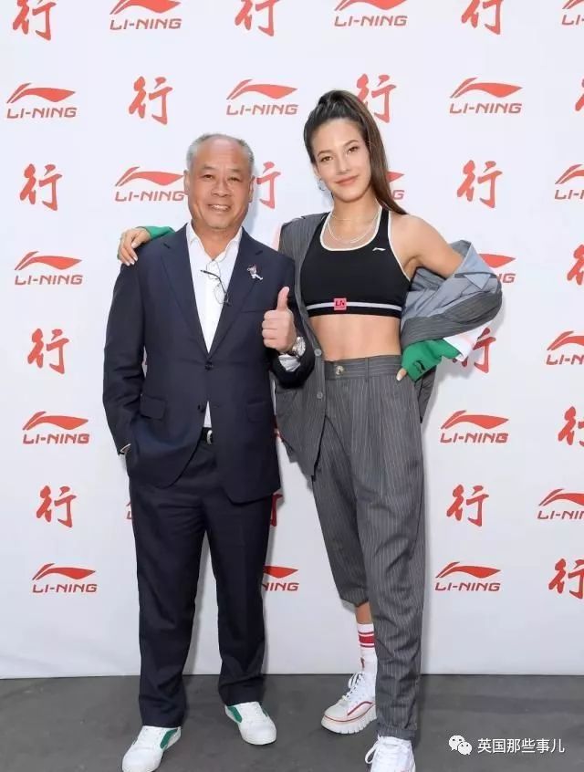 15岁华裔小姑娘获得世界冠军,15岁少女放弃美籍回国