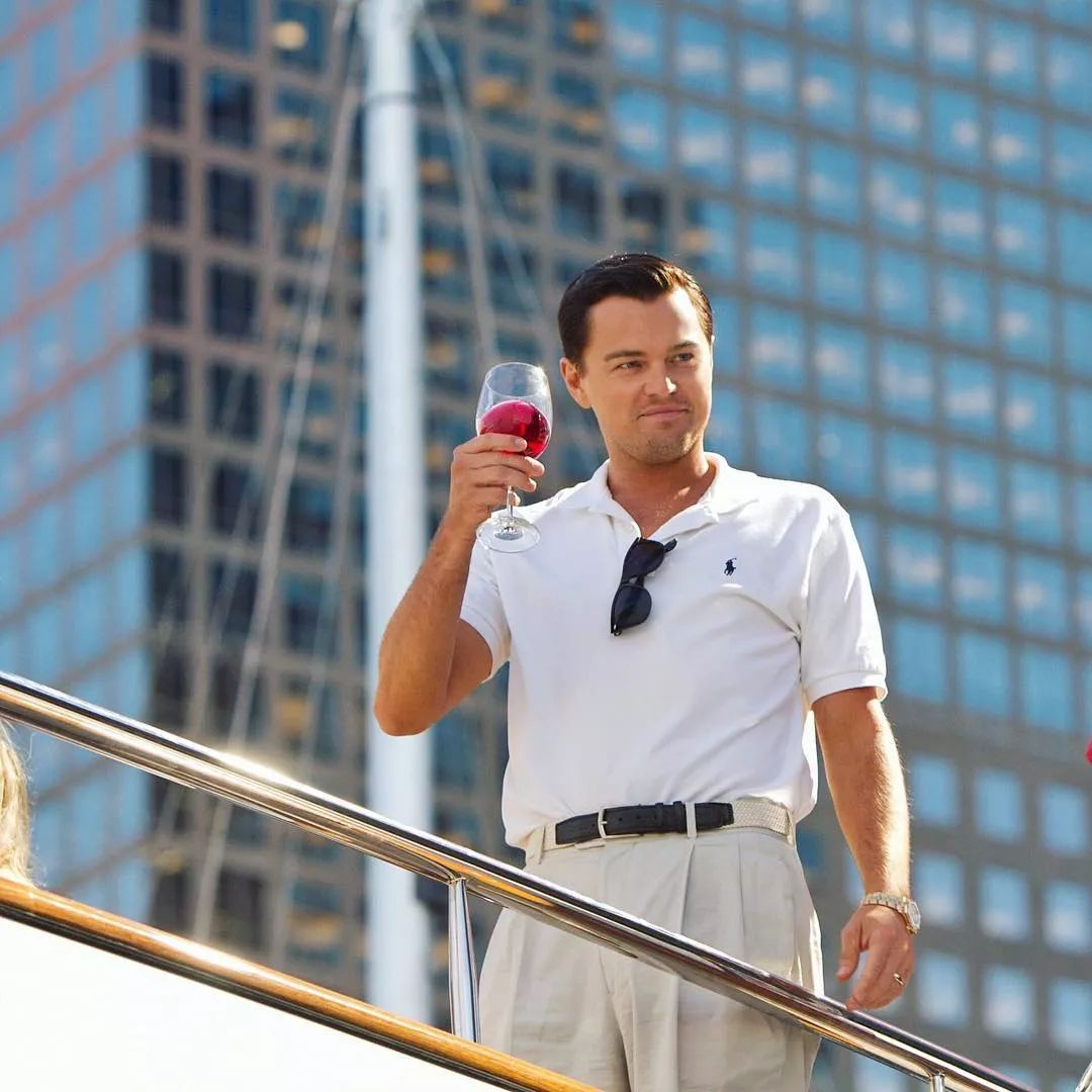 男人穿什么显得有钱,穿浅色裤子的男人性格