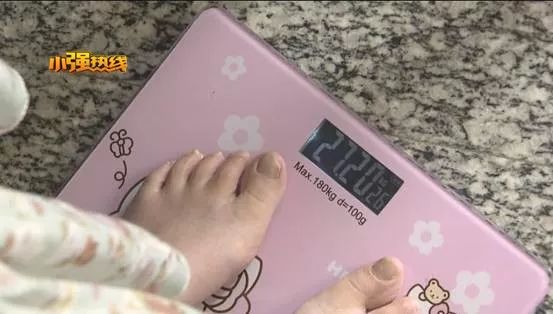 生下一对儿女后只剩54斤她怎么成了“纸片人”?