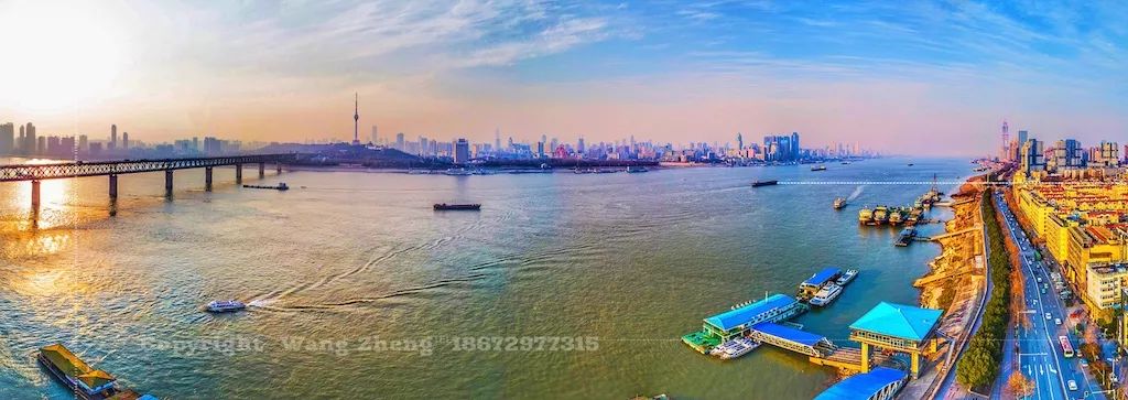 武汉，为何一鸣惊人？