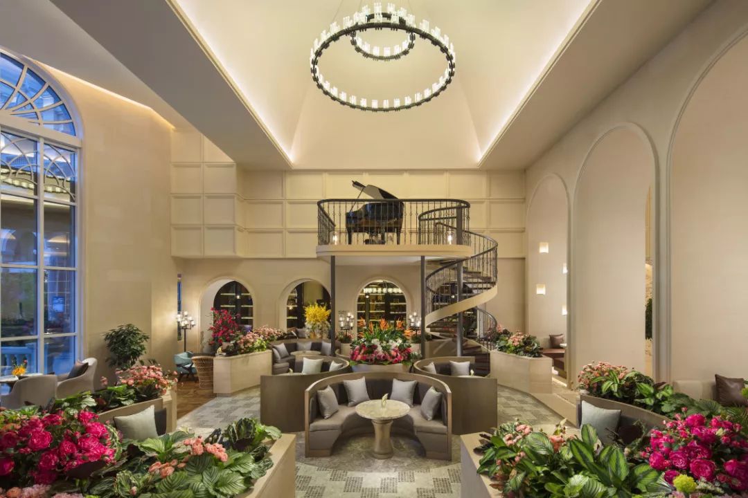 听海钻山堡端庄，偷心大连