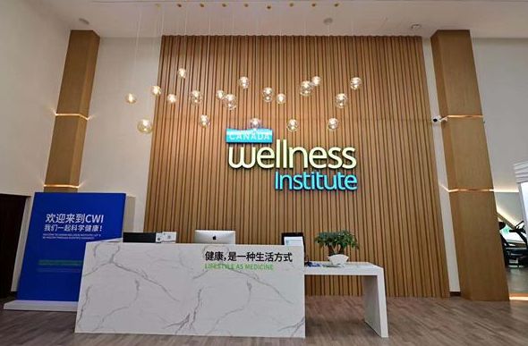 阿里20亿美金收购网易考拉;PRADA将关闭香港最大门店;盒马购物中心“盒马里”首家将落深圳|猫头鹰商业周报