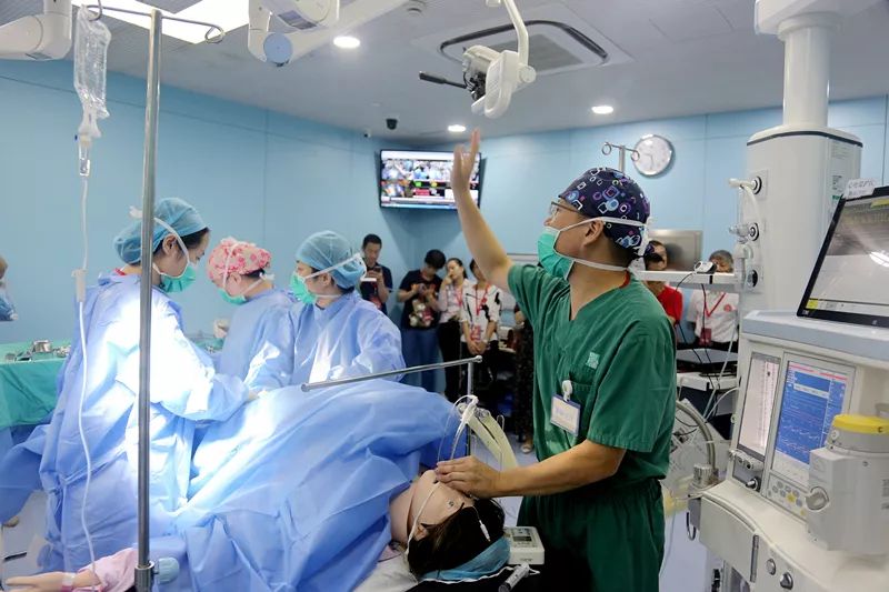 走近一妇婴|守护，是最质朴的表白