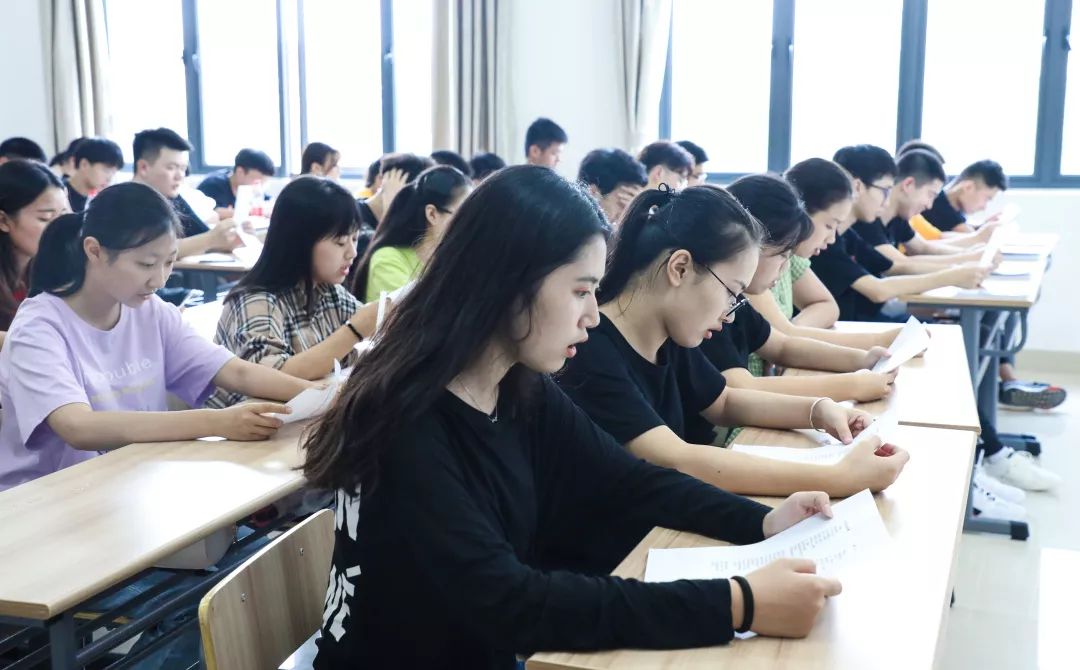 和室友相处不好怎么办,你和室友的关系