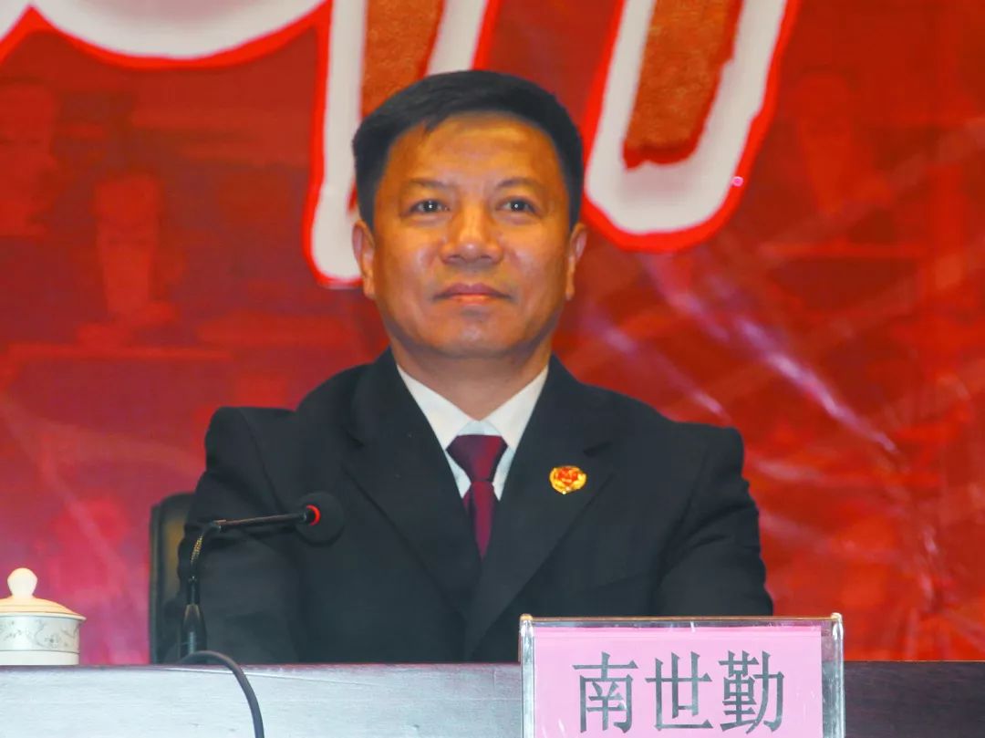 教师节礼物！“法治副校长”送给学生的寄语