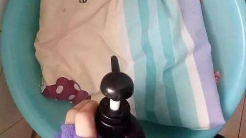 床单旧了上面黄色点怎么处理,床单被罩发黄有什么解决的方法