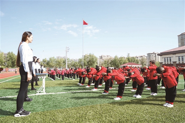 为包头教育发展添砖加瓦,包头市绘画插画展