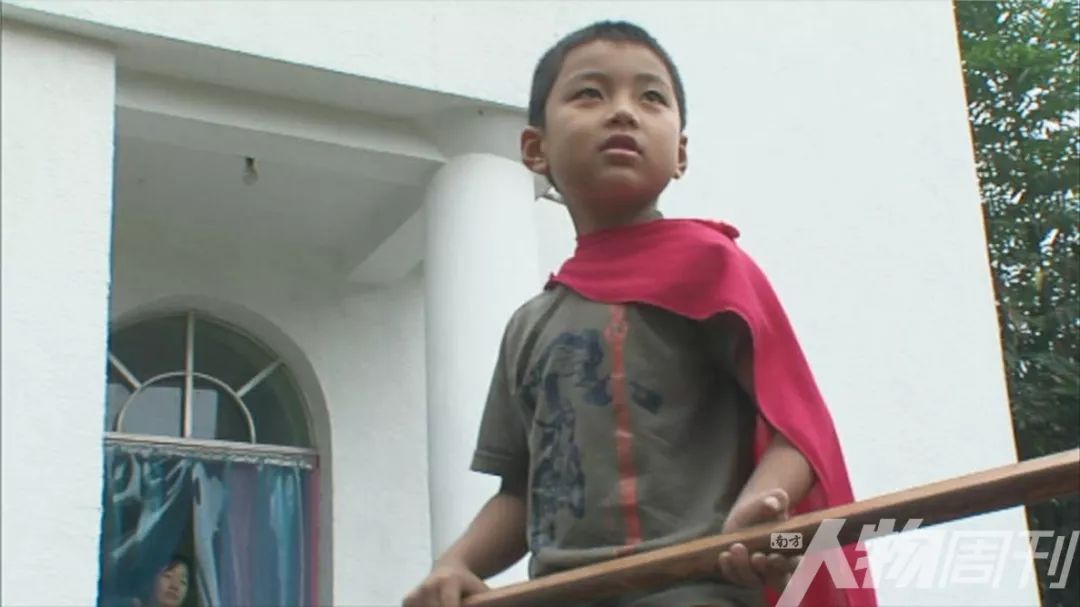 12个零零后跟拍12年,性格迥异的他们会长成怎样的大人