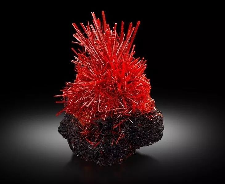 假如绿松石会说话,如果金属会说话的故事