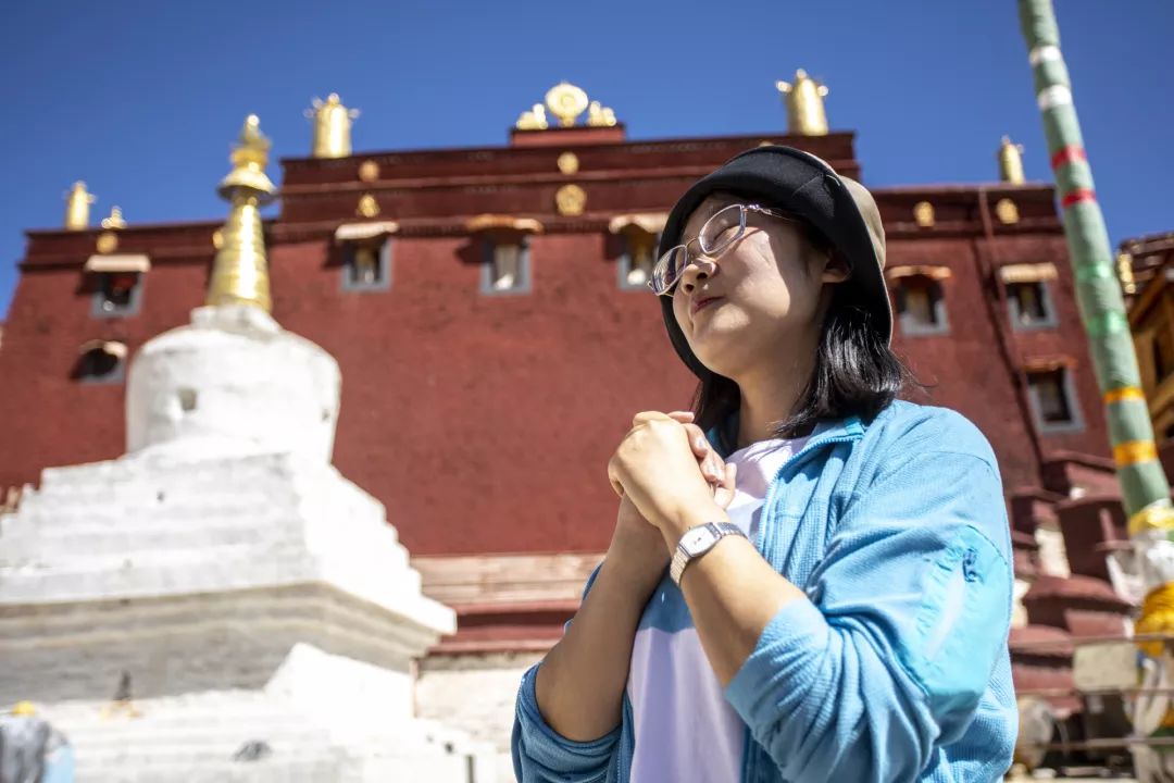 还没离开就开始想念是什么歌词,还没离开就已经开始想念