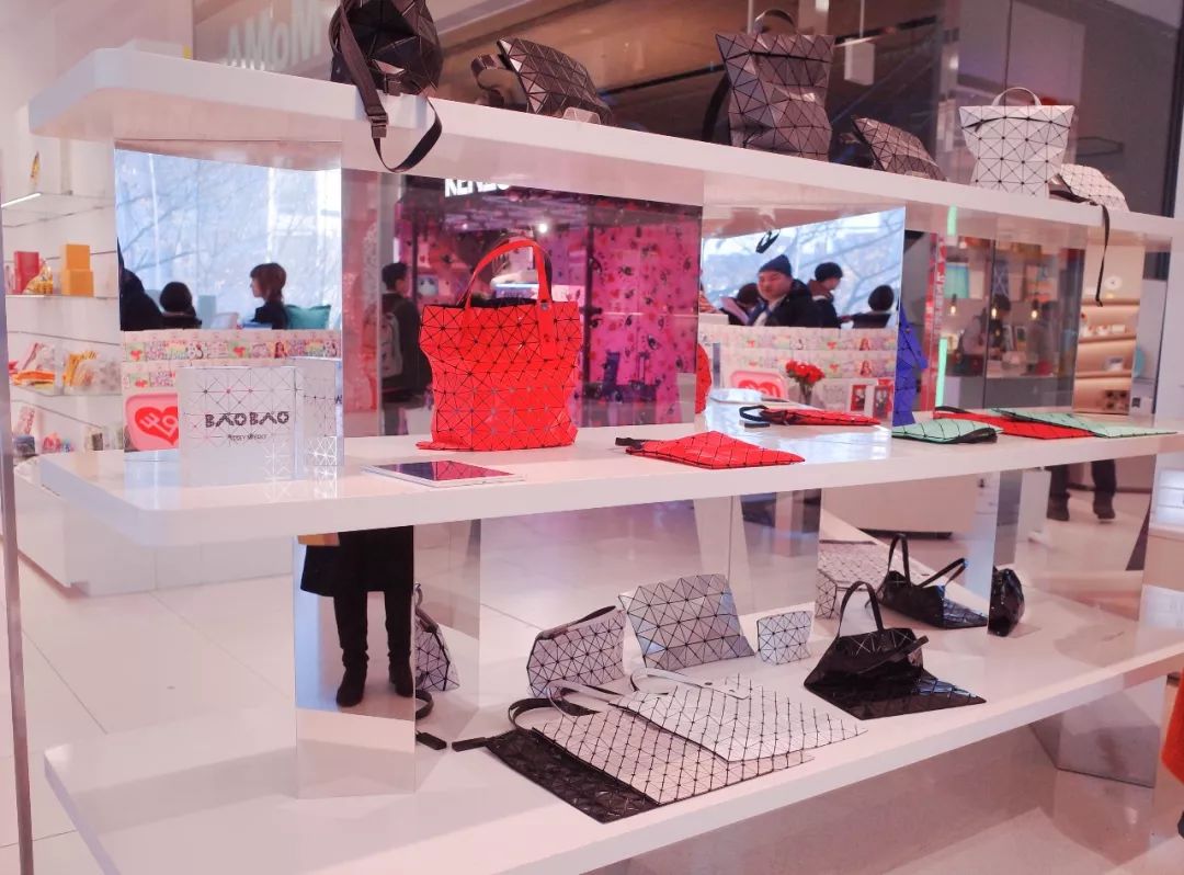 鏃ユ湰濂緢鍝佷竴鏉¤,鏃ユ湰琛楀ご椤剁骇鍚嶆祦璐靛