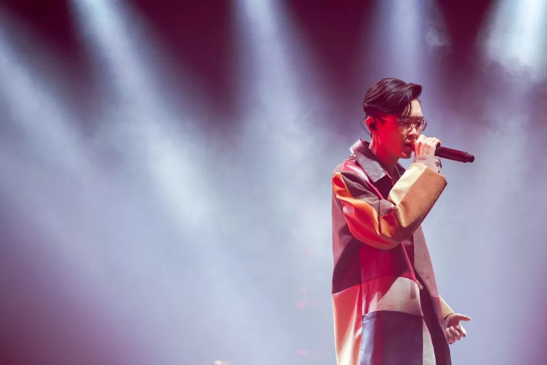 我方大同，“斜杠青年”