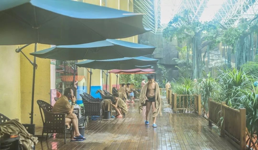 温泉沉浸式泡温泉,有一种享受叫流连忘返