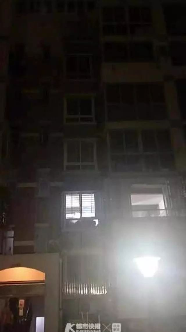 奇葩！男子刚买下房子没几天，17户邻居吓得纷纷跑路……