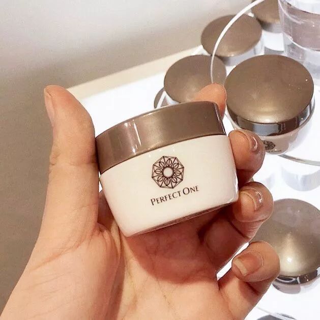 热卖500瓶的面霜专治断崖式变老,超级温和的修护面霜