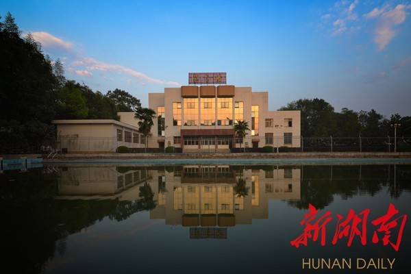 新衡阳新教育丨百尺竿头再登峰——高质量发展的“衡东一中答卷”