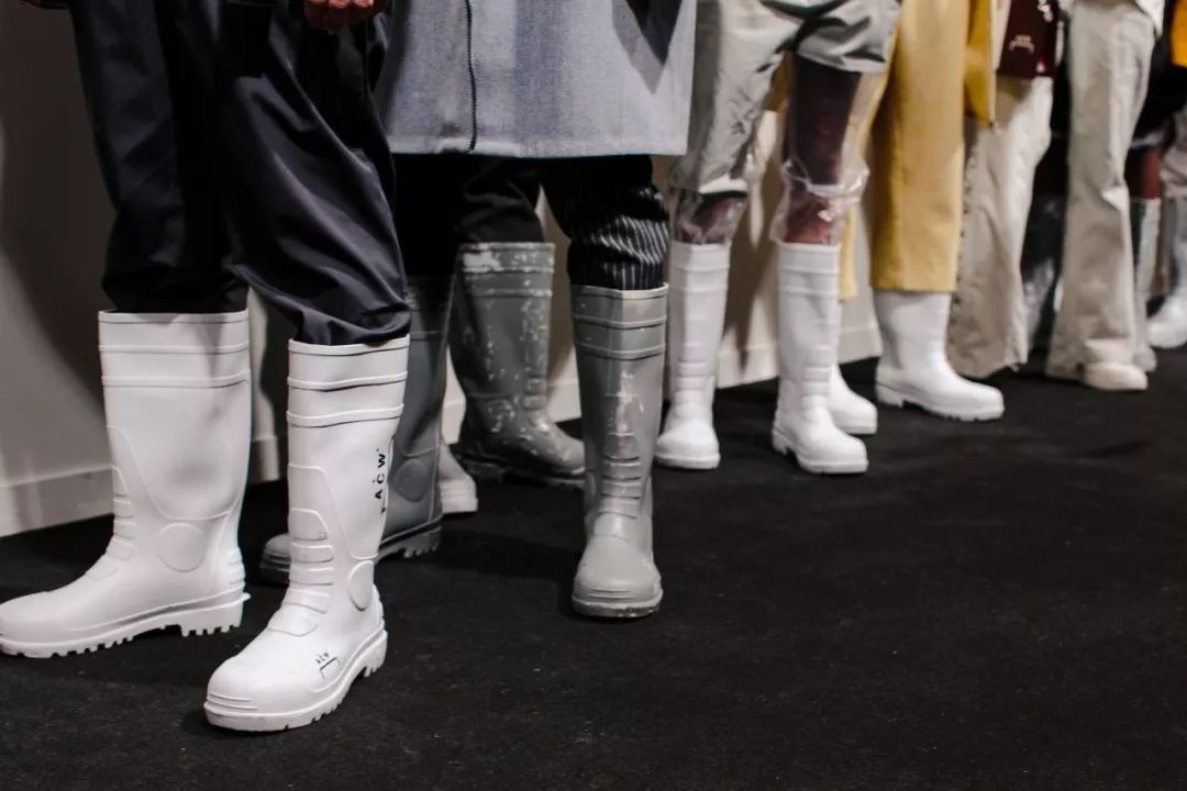 时尚前卫工作服,时尚工作服