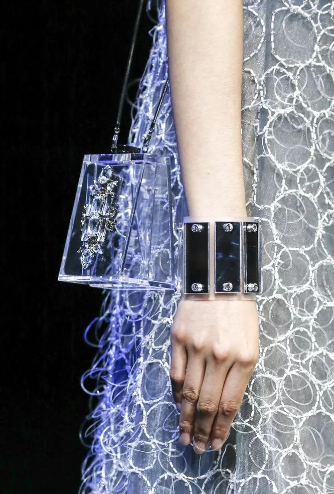 锁定每一个精彩时刻,锁定这8场秀就能包揽全年爆款