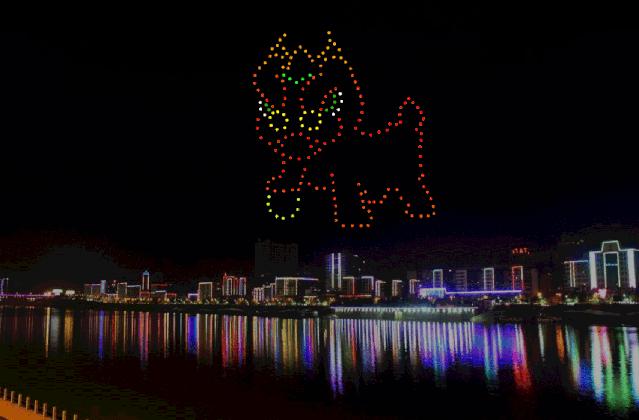 今晚无人机表演在什么地方,佛山500架无人机表演