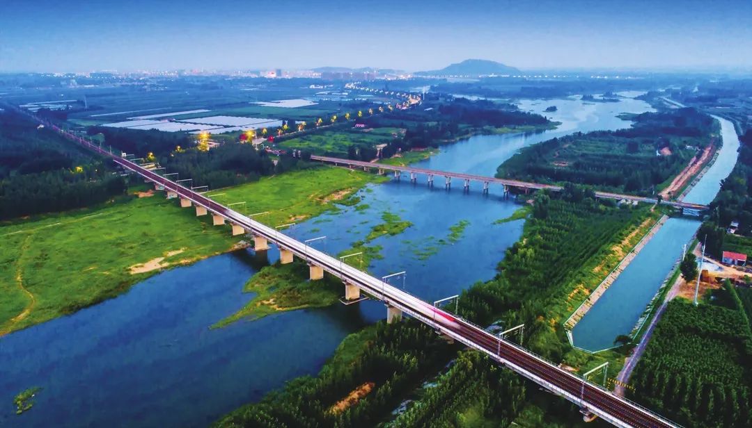 礼赞新中国奋进新征程视频,礼赞70年筑梦新时代