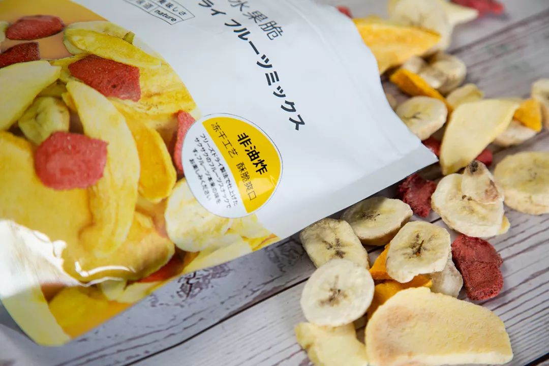 2023十款网红爆款零食排行榜,一本正经全网最火的零食大测评