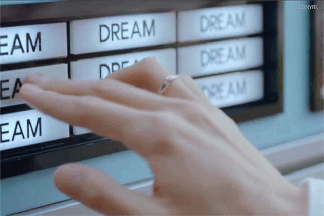 呵护手足|戴手套=精油SPA？还不耽误玩手机？30分钟急救手膜足膜，死皮老茧全消失，让你从头嫩到脚