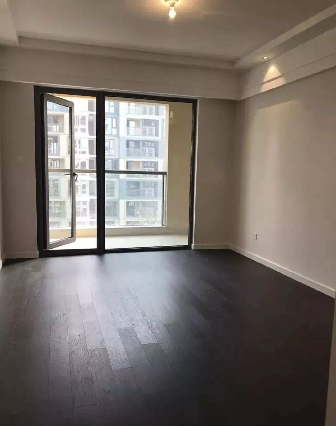 老气89㎡精装房变身杂志Vintage风！眼前一亮的32处细节，每个单品都想要