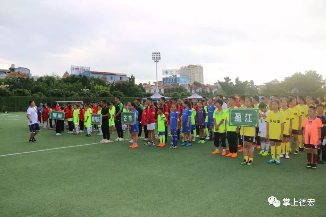 追逐梦想足球,追逐梦想比赛视频