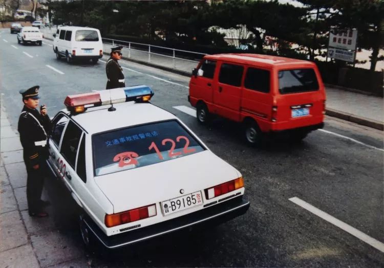 昔日吹口哨，今朝智能眼——看青岛政法工作70年巨变（公安篇）