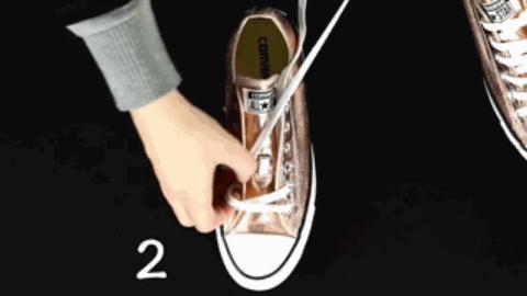 衣柜里系根鞋带，空间竟然大了一倍，太厉害了