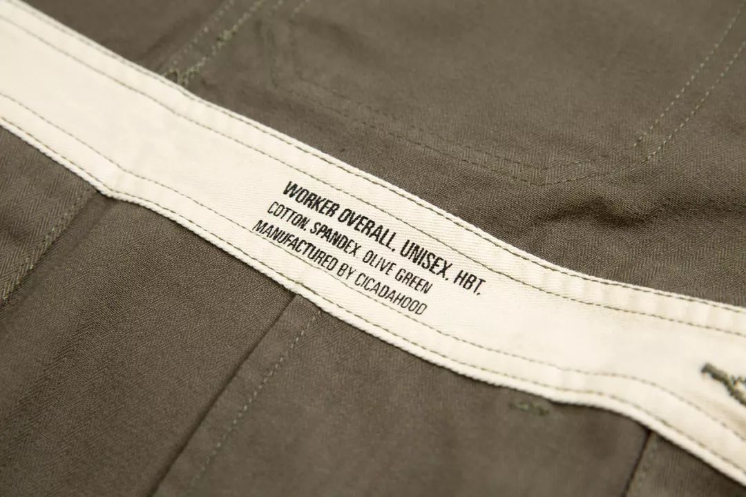 推荐女生穿的背带裤,敢穿背带裤的女孩