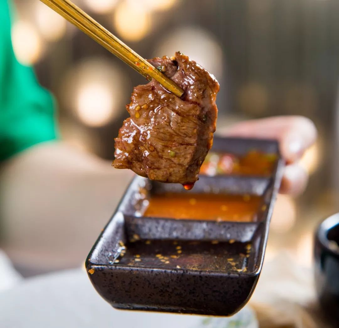 超级网红日料店终于在成都开业了,最便宜的3折店铺套装