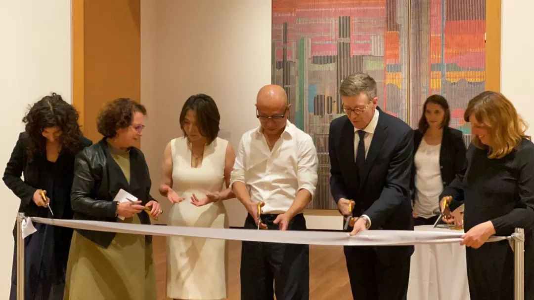 凤凰艺术的展评,凤凰艺术刘老师