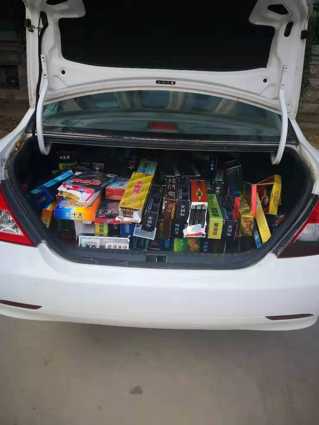 保健品黑幕曝光骗术,药店卖保健品含有西地那非违法吗