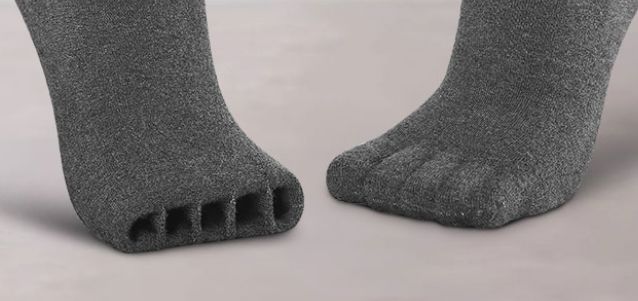 什么袜子踢球不起泡,汗脚穿什么样材质袜子不臭