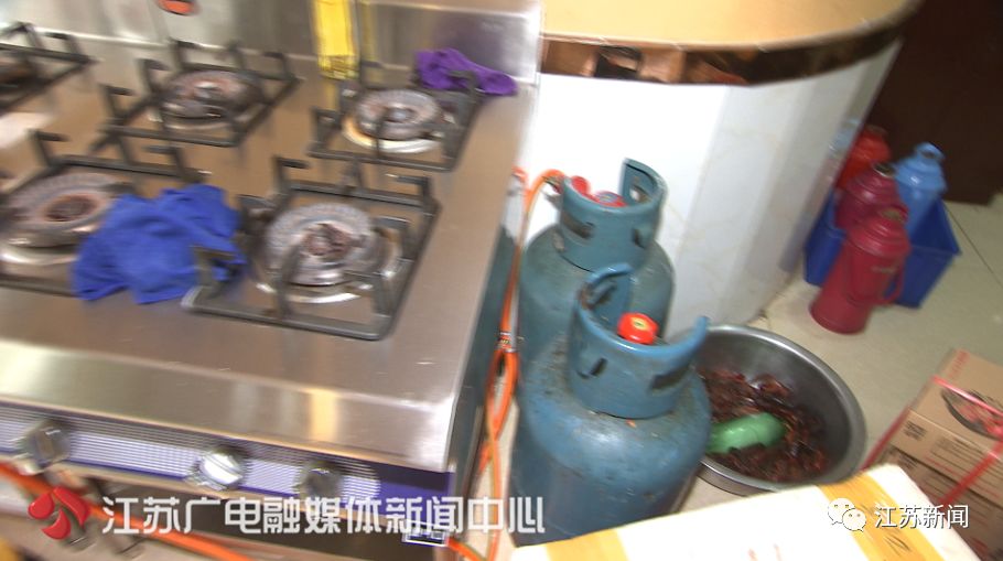 煤气罐着火先关阀门,煤气罐着火直接关阀门怎么灭火