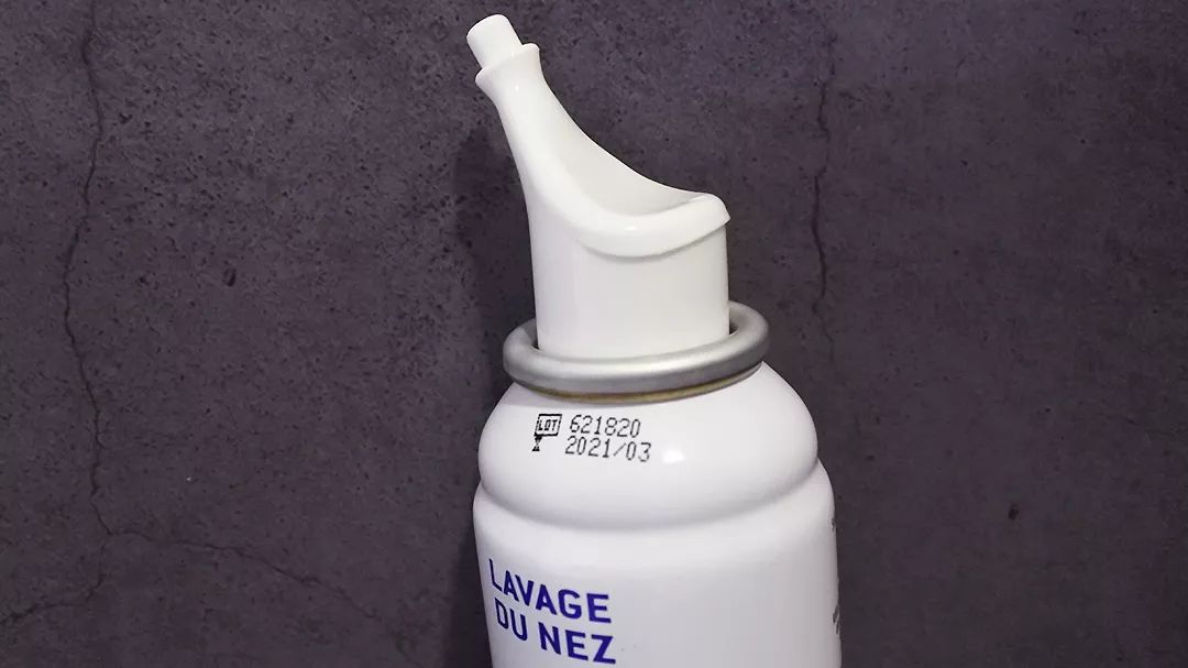 这瓶婴儿都能用的深海900海水做的喷雾，治好了我多年的鼻炎