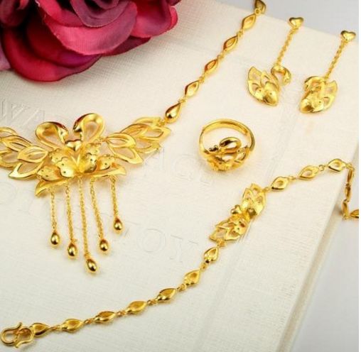 祝你生日快乐希望你能永远幸福,祝你生日快乐希望往后事事顺利